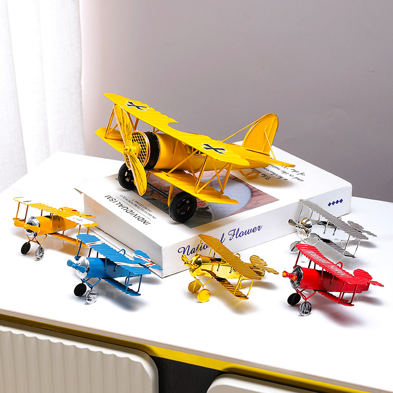 Modellino di Aereo Vintage in  - Vintage Collectible Furniture recensione e prezzo