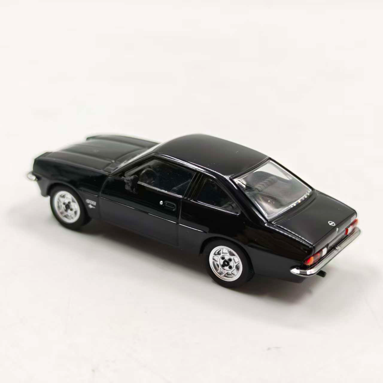 Herpa scala 1/87 OPEL GT/E tav - Vintage Collectible Cars recensione e prezzo