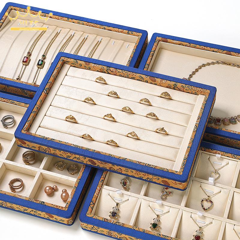 Vassoio Espositivo Vintage per - Vintage Collectible Jewelry recensione e prezzo